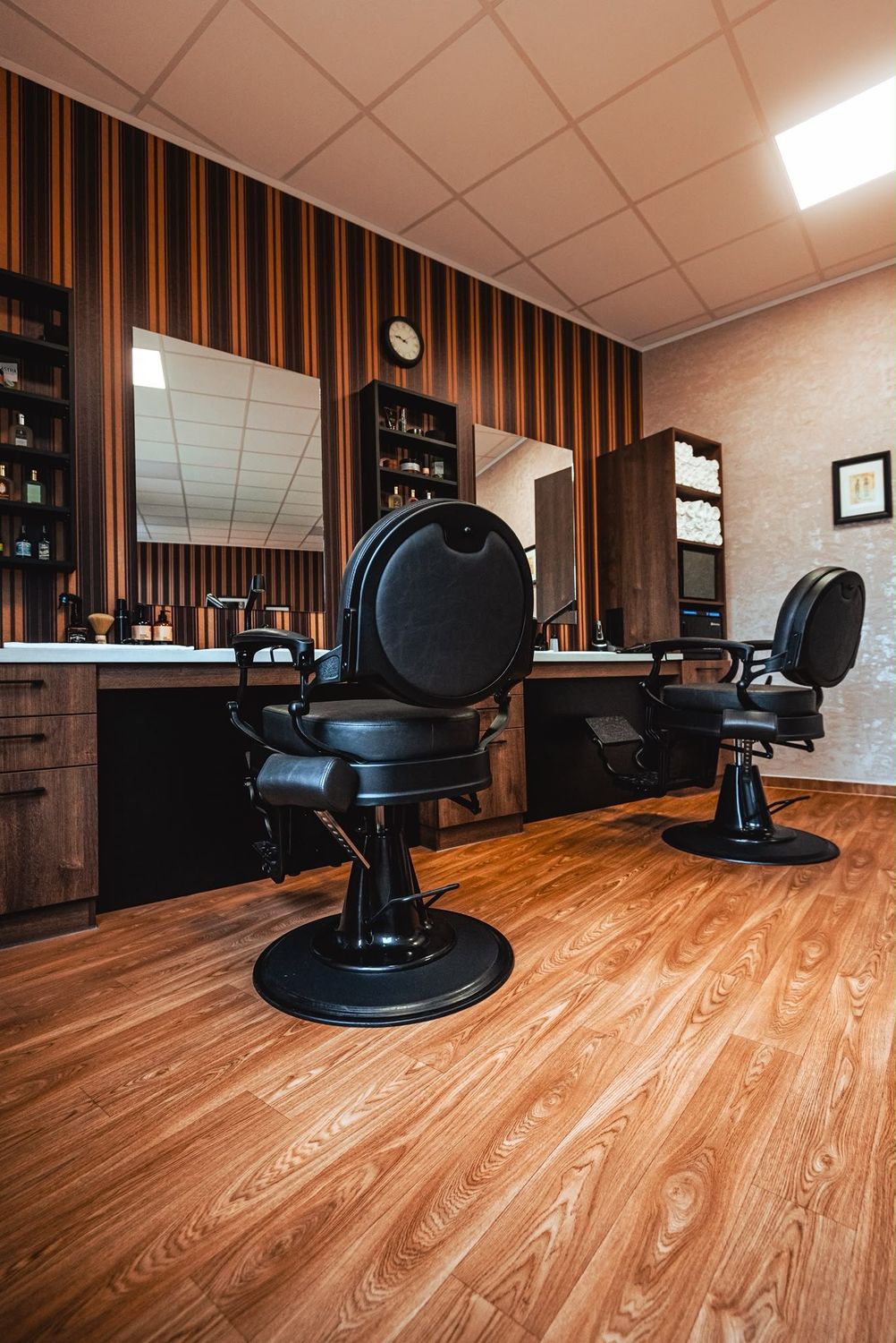 Barberská křesla v holičství